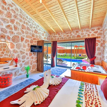 Duesler Bahcesi Kaş