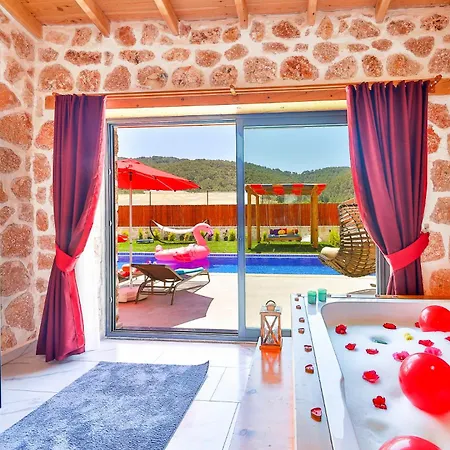 Hotel Duesler Bahcesi *