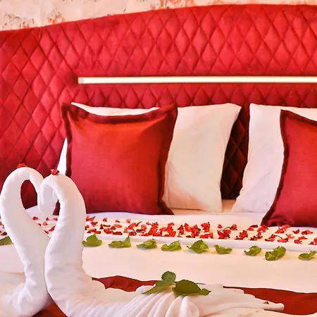 Duesler Bahcesi Hotel Kaş